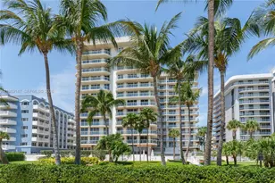 8855 Collins Ave, Surfside, FL 33154 - Photo 31