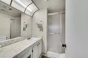 7960 N Sunrise Lakes Dr, Sunrise, FL 33322 - Photo 19