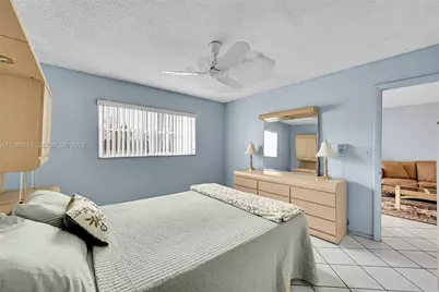 7960 N Sunrise Lakes Dr #311, Sunrise, FL 33322 - Photo 17