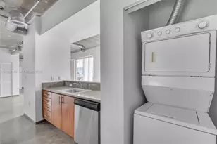 455 NE 25th St, Miami, FL 33137 - Photo 7