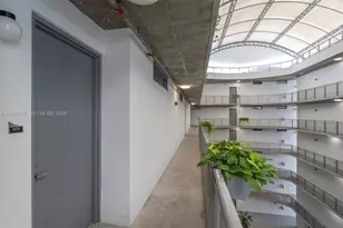 455 NE 25th St, Miami, FL 33137 - Photo 15