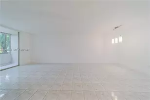 8501 NW 8th St, Miami, FL 33126 - Photo 25