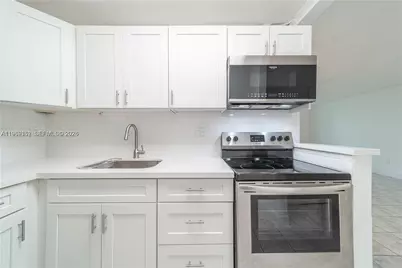 8501 NW 8th St #110, Miami, FL 33126 - Photo 5