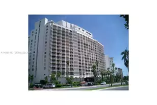 5401 Collins Ave, Miami Beach, FL 33140 - Photo 29