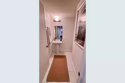 185 SW 7th St #2005, Miami, FL 33130 - Photo 21