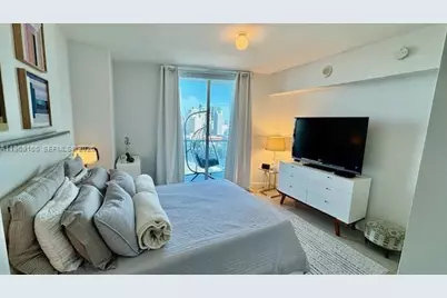 185 SW 7th St #2005, Miami, FL 33130 - Photo 9