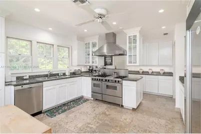 200 S Beach Rd, Jupiter Island, FL 33455 - Photo 15