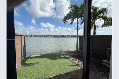 9117 NW 159th St, Miami Lakes, FL 33018 - Photo 3