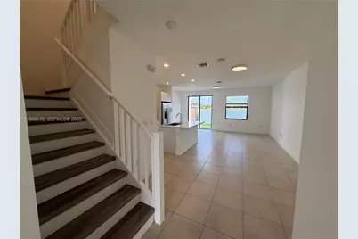 9117 NW 159th St, Miami Lakes, FL 33018 - Photo 13