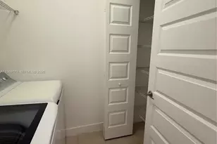 9117 NW 159th St, Miami Lakes, FL 33018 - Photo 27