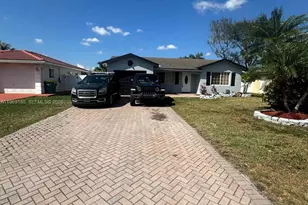 8201 NW 105th Ave, Tamarac, FL 33321 - Photo 3