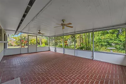 9940 SW 97th Ct, Miami, FL 33176 - Photo 17