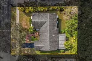 9940 SW 97th Ct, Miami, FL 33176 - Photo 21