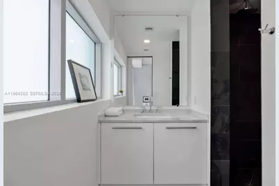 900 Biscayne Blvd #6205, Miami, FL 33132 - Photo 35