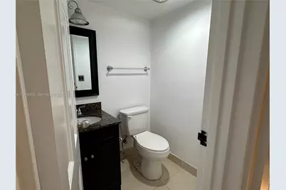 100 Bayview Dr #310, Sunny Isles Beach, FL 33160 - Photo 7