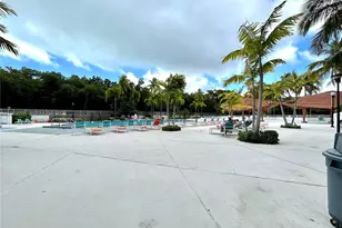 100 Bayview Dr, Sunny Isles Beach, FL 33160 - Photo 9