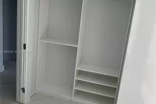 16385 Biscayne Blvd, North Miami Beach, FL 33160 - Photo 9