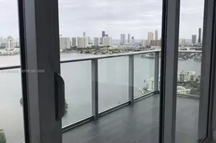 16385 Biscayne Blvd, North Miami Beach, FL 33160 - Photo 13