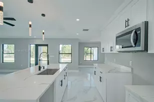 1136 Helen Ave S, Lehigh Acres, FL 33974 - Photo 7