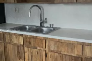 18 SW 13th St, Dania Beach, FL 33004 - Photo 9