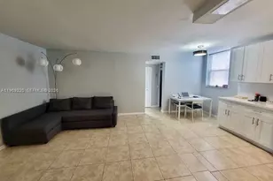 1801 S Treasure Dr, North Bay Village, FL 33141 - Photo 5