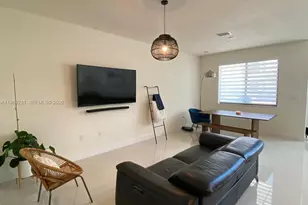 4745 NW 84th Ct, Doral, FL 33166 - Photo 5