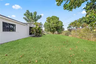 7835 W 16th Ct, Hialeah, FL 33014 - Photo 29