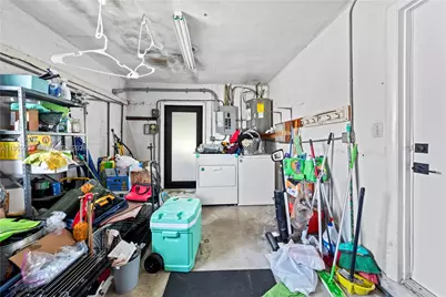 7835 W 16th Ct, Hialeah, FL 33014 - Photo 33