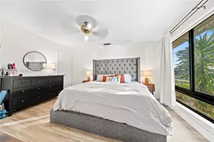 7835 W 16th Ct, Hialeah, FL 33014 - Photo 11