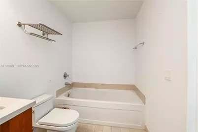 79 SW 12th St #3002-S, Miami, FL 33130 - Photo 11