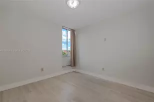 9150 Fontainebleau Blvd, Miami, FL 33172 - Photo 15