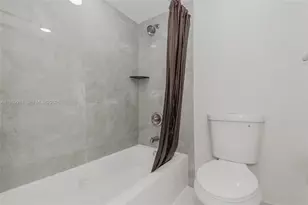 9150 Fontainebleau Blvd, Miami, FL 33172 - Photo 25