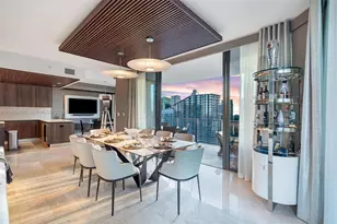 88 SW 7th St, Miami, FL 33130 - Photo 5