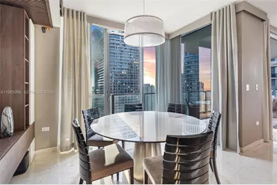 88 SW 7th St #3801, Miami, FL 33130 - Photo 9