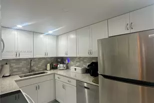 330 SE 20th Ave, Deerfield Beach, FL 33441 - Photo 7