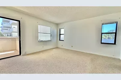 330 SE 20th Ave #303, Deerfield Beach, FL 33441 - Photo 17