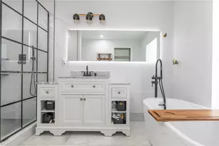 10930 Periwinkle Ln, Tamarac, FL 33321 - Photo 17