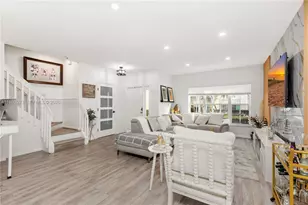 10930 Periwinkle Ln, Tamarac, FL 33321 - Photo 5