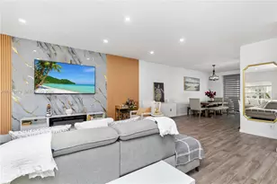 10930 Periwinkle Ln, Tamarac, FL 33321 - Photo 3