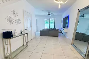 3264 W 100th Terrace, Hialeah, FL 33018 - Photo 3