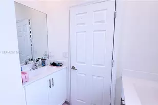 3264 W 100th Terrace, Hialeah, FL 33018 - Photo 19