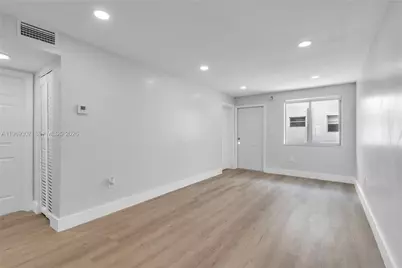 560 NE 63rd St #3, Miami, FL 33138 - Photo 15