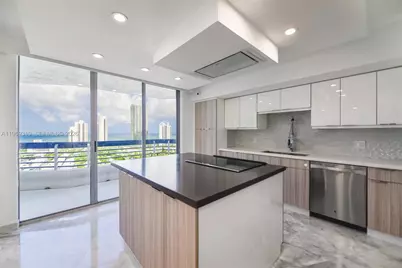 19195 NE 36th Ct #2707, Aventura, FL 33180 - Photo 43