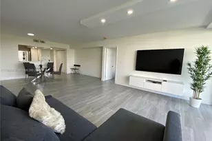 20515 E Country Club Dr, Aventura, FL 33180 - Photo 7