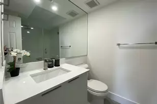 20515 E Country Club Dr, Aventura, FL 33180 - Photo 17