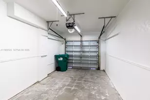 11512 NW 48th Terrace, Doral, FL 33178 - Photo 9