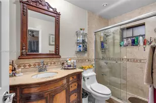 2775 W 71st Pl, Hialeah, FL 33016 - Photo 13