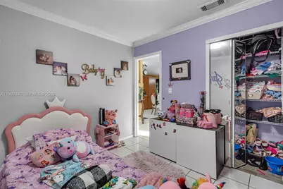2775 W 71st Pl, Hialeah, FL 33016 - Photo 15
