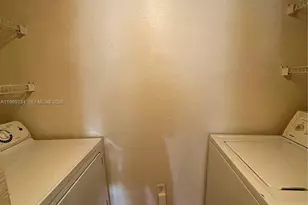 2305 Belmont Ln, North Lauderdale, FL 33068 - Photo 15