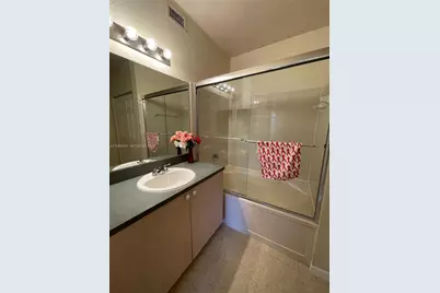 2305 Belmont Ln #2305, North Lauderdale, FL 33068 - Photo 13
